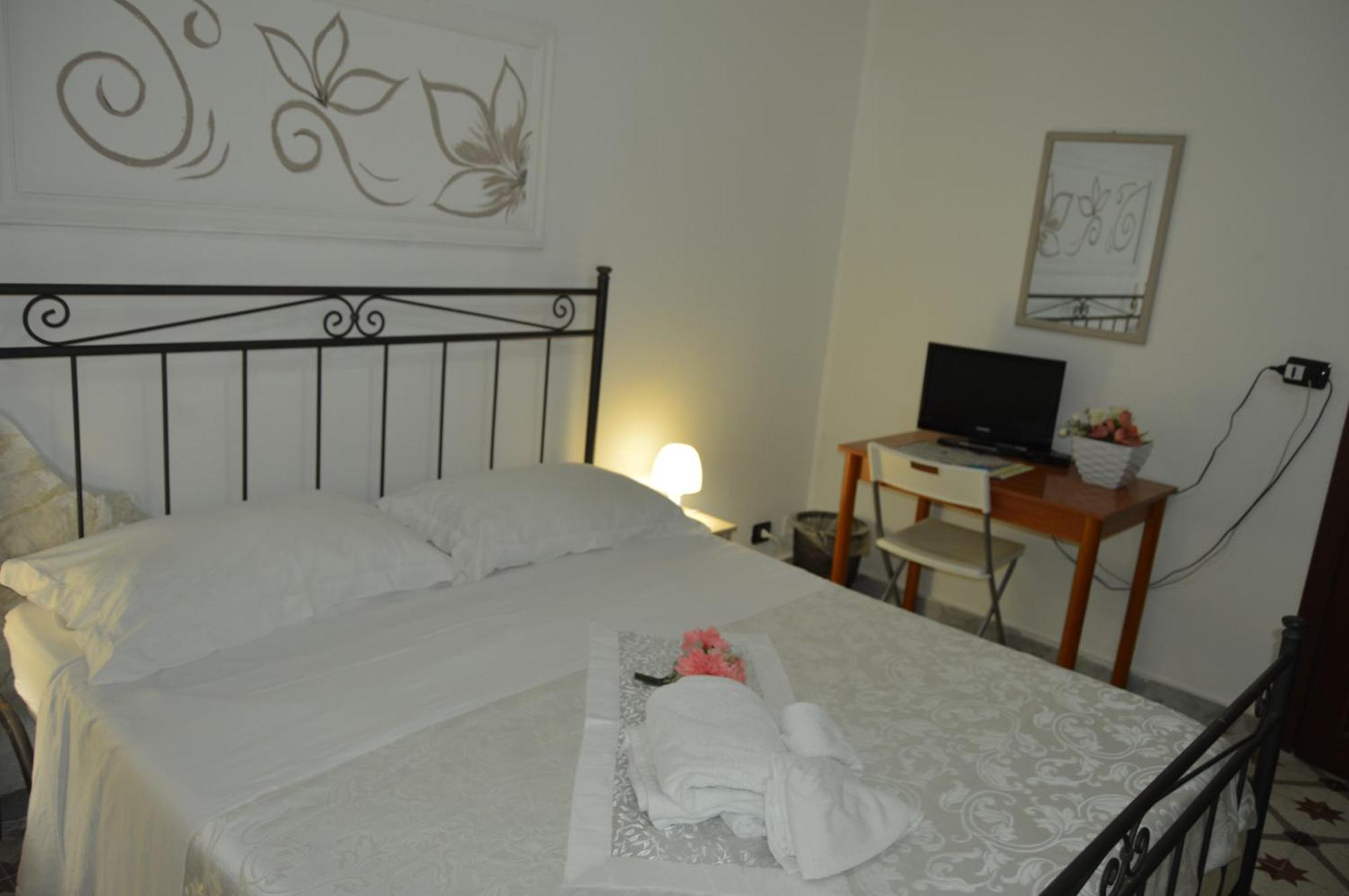 Bed And Breakfast Vecchio Porto Catania Exterior photo